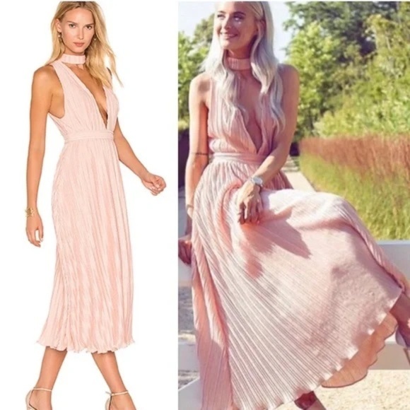 NBD Light Pink Pleated Plunging V Neck Midi Dress Size Medium - Picture 1 of 4